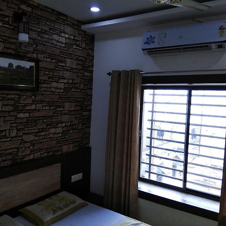Alakhnanda Guest House バラナシ エクステリア 写真