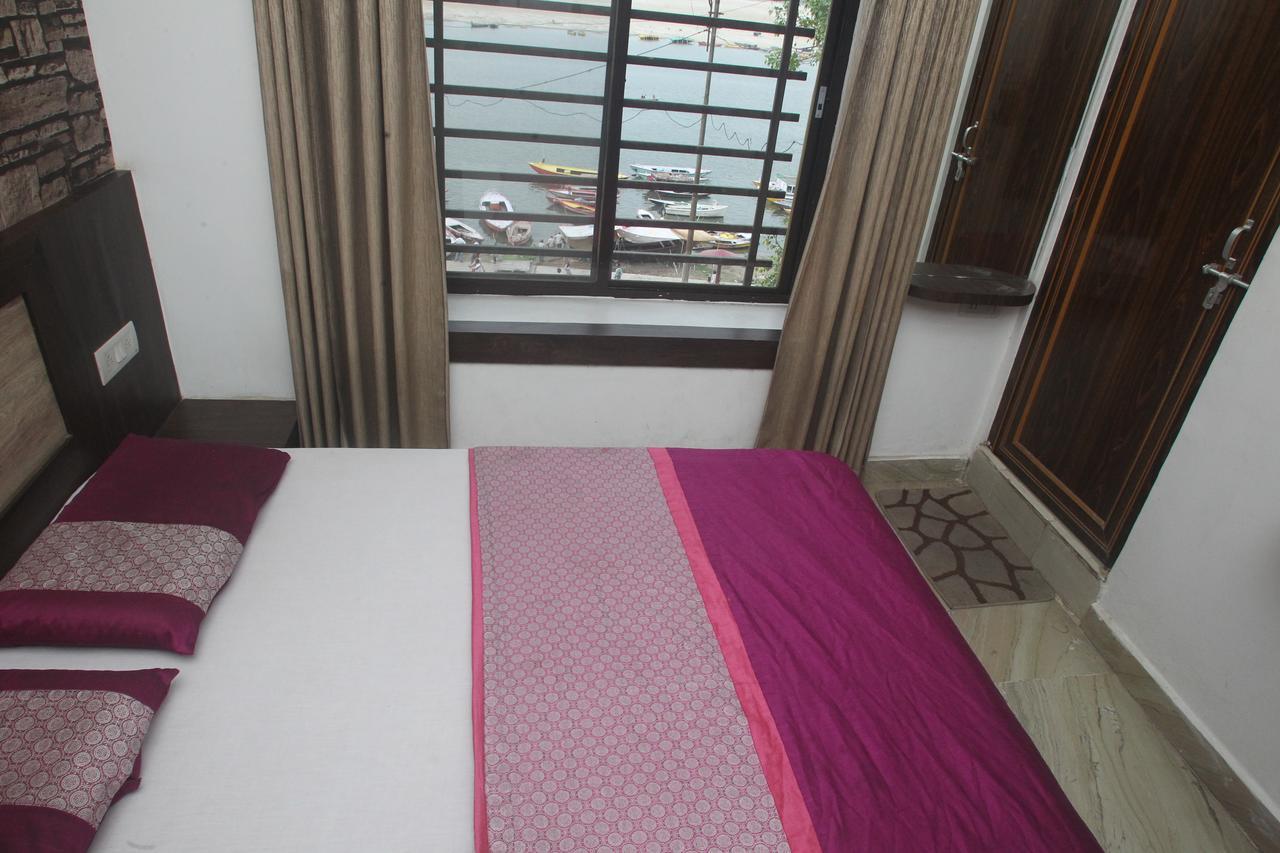 Alakhnanda Guest House バラナシ エクステリア 写真