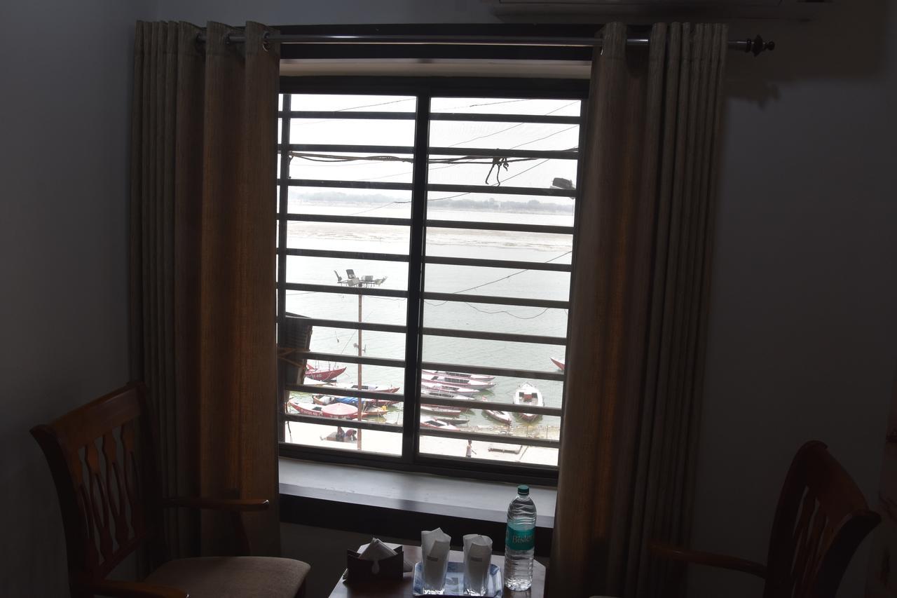 Alakhnanda Guest House バラナシ エクステリア 写真
