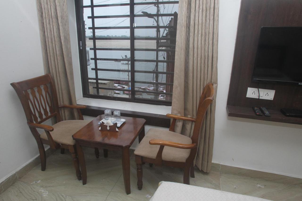 Alakhnanda Guest House バラナシ エクステリア 写真